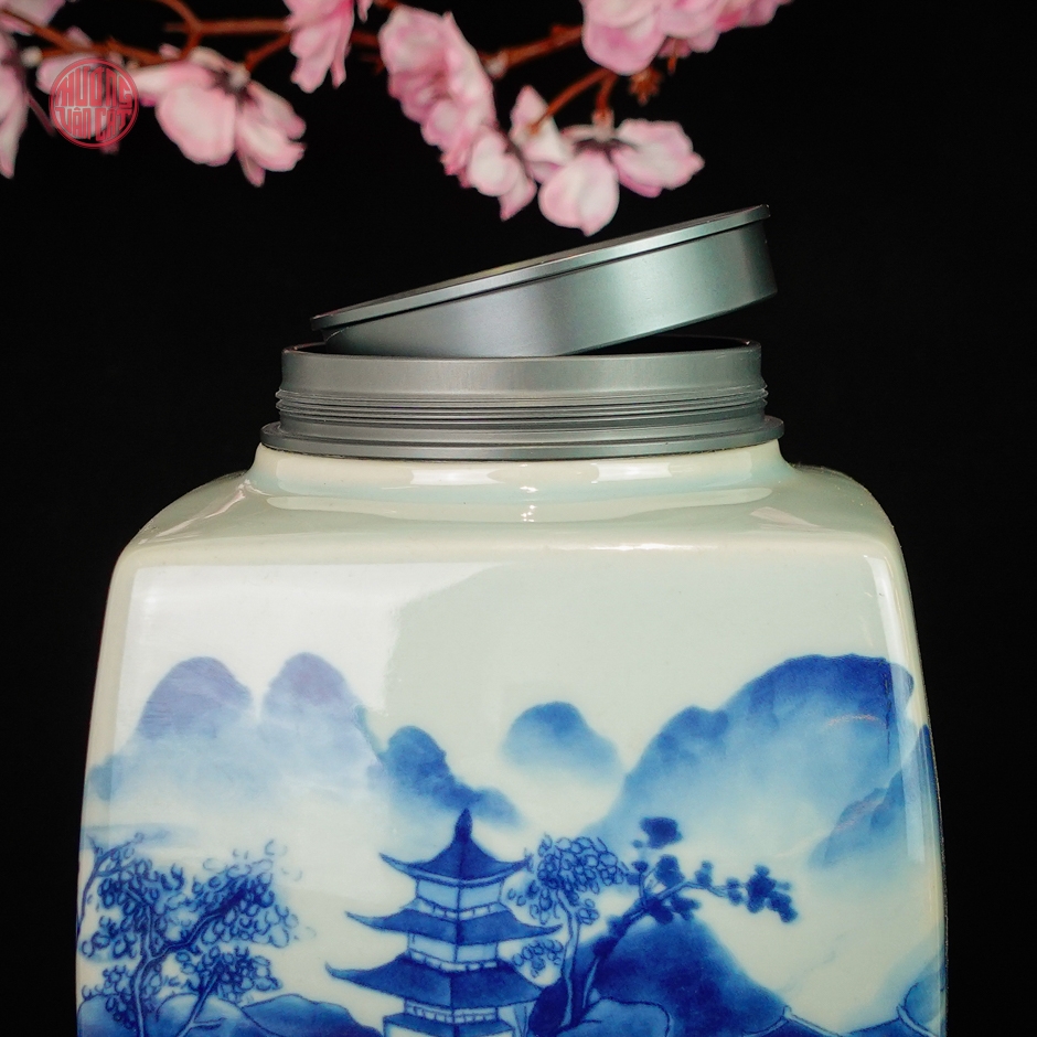 Hũ đựng trà sứ cảnh đức vẽ tay sơn thủy dáng vuông ( 1800ml )