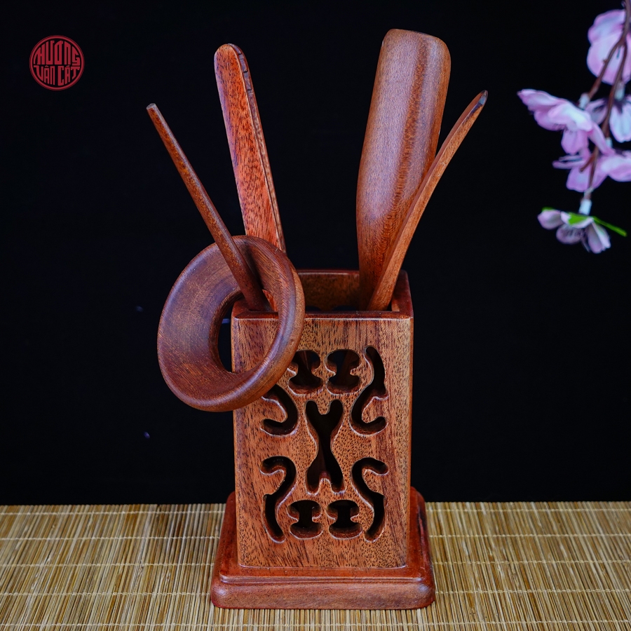 Bộ dụng cụ pha trà gỗ hương