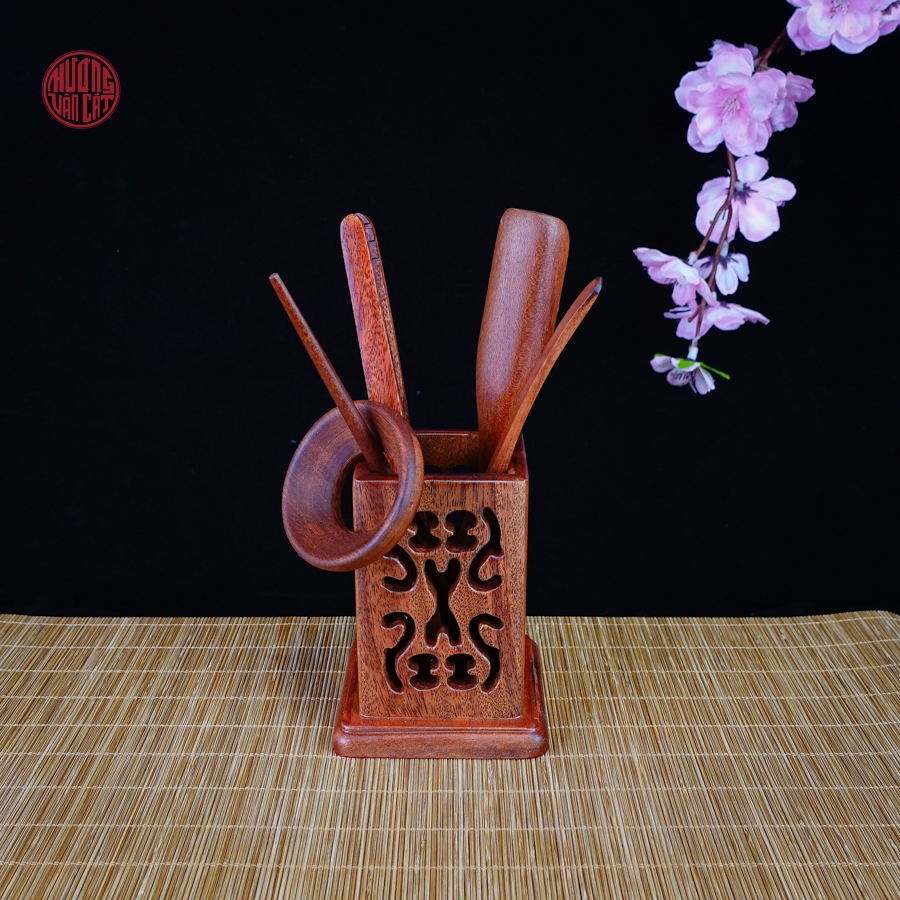 Bộ dụng cụ pha trà gỗ hương