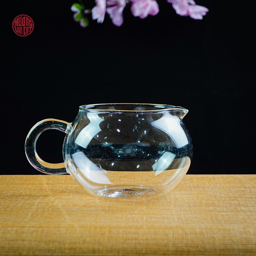 Chén tống trà thủy tinh tròn
