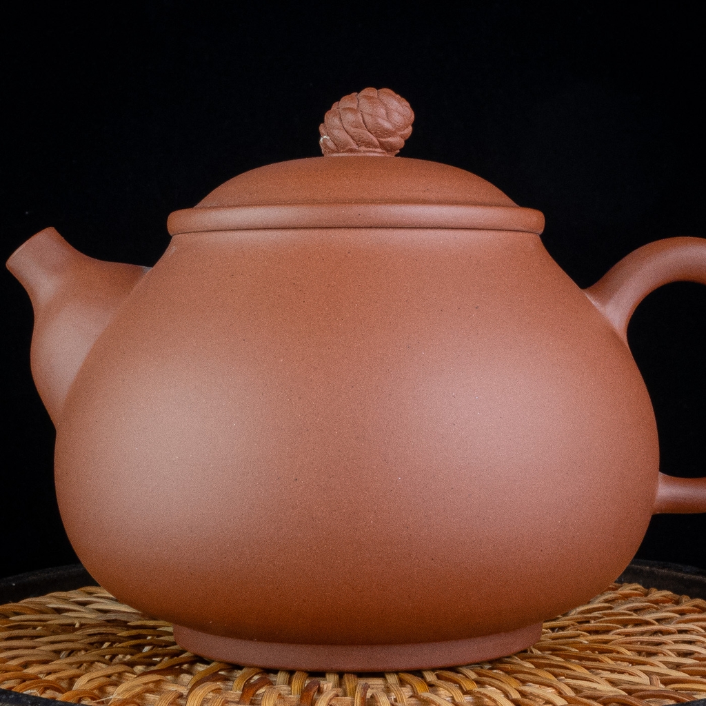 Ấm trà nê hưng dung thiên quả thông đỏ (240ml)