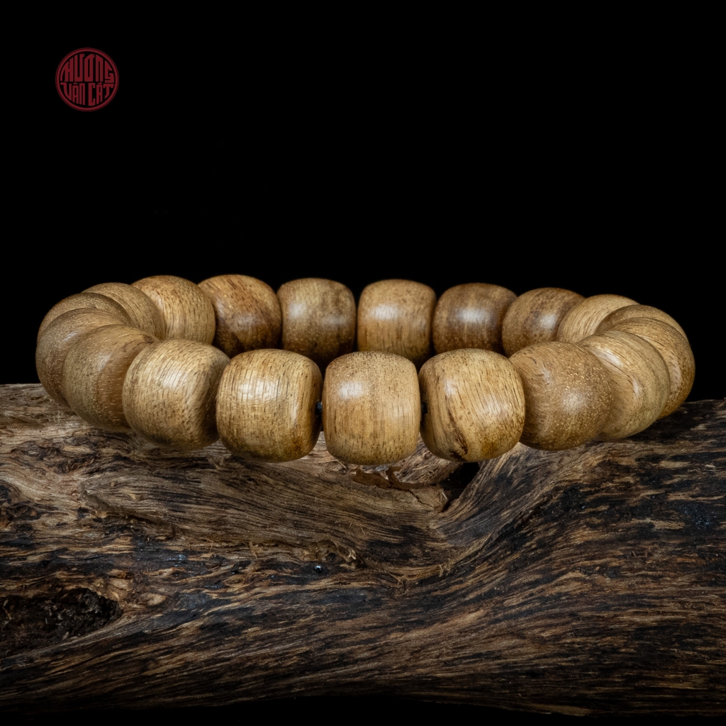 Vòng trầm hương lu thống tròn 12 li banh ( loại 2 )