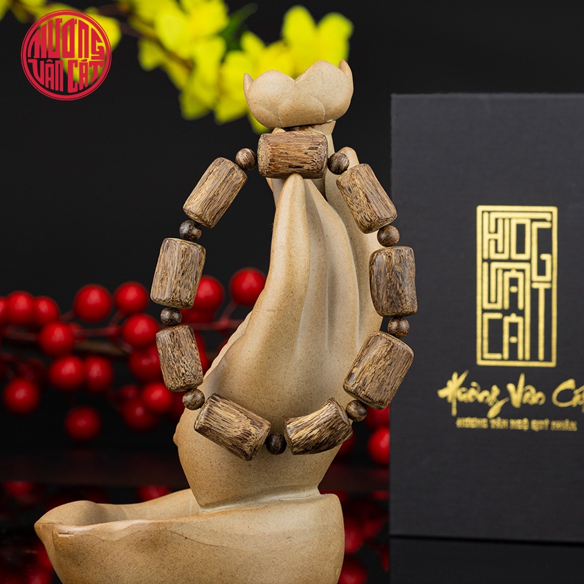 Vòng tay Trầm Hương rục cận chìm Malay hạt tự nhiên