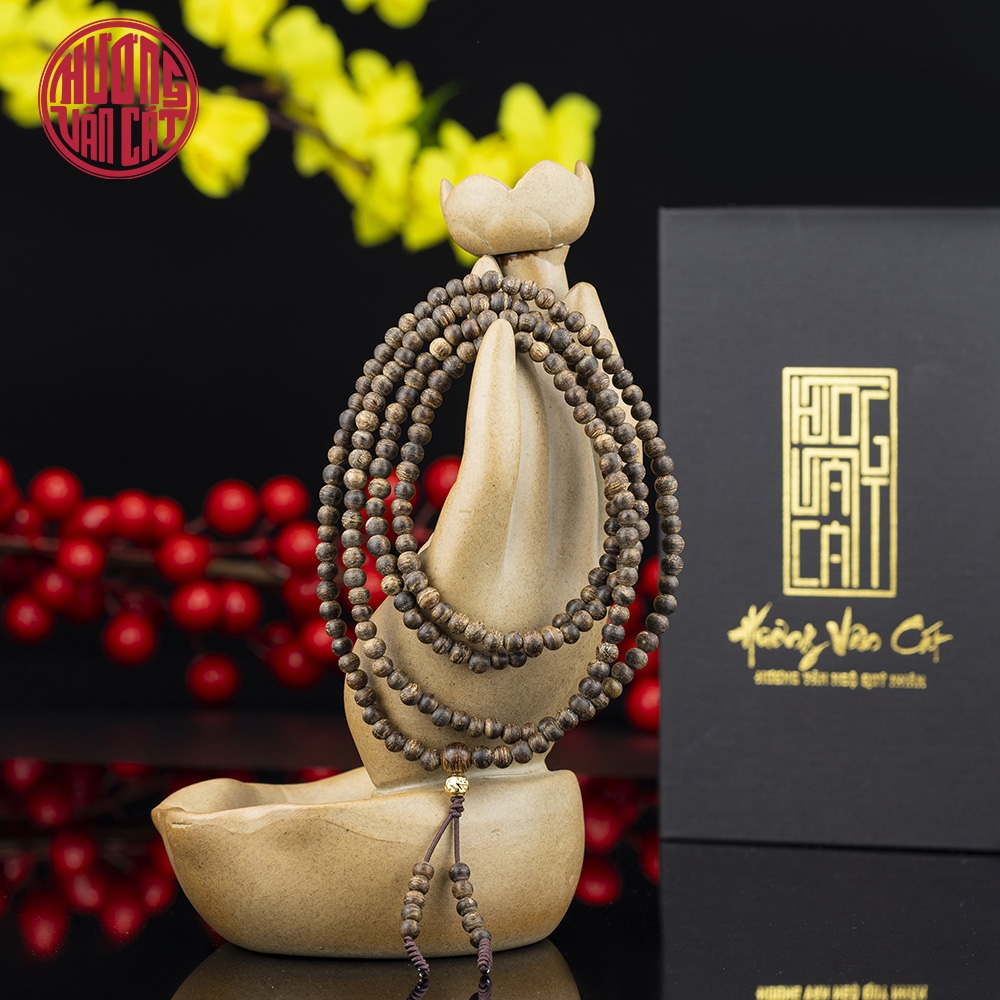 Vòng tay Trầm hương 216 hạt Chìm nước 4 li Hiếm