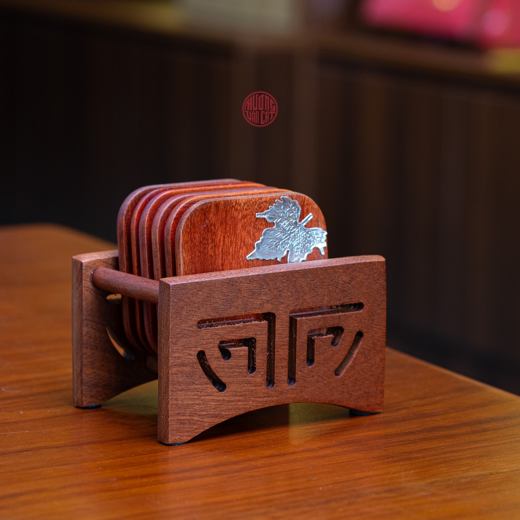 LÓT CHÉN GỖ HƯƠNG VUÔNG ĐÍNH LÁ INOX