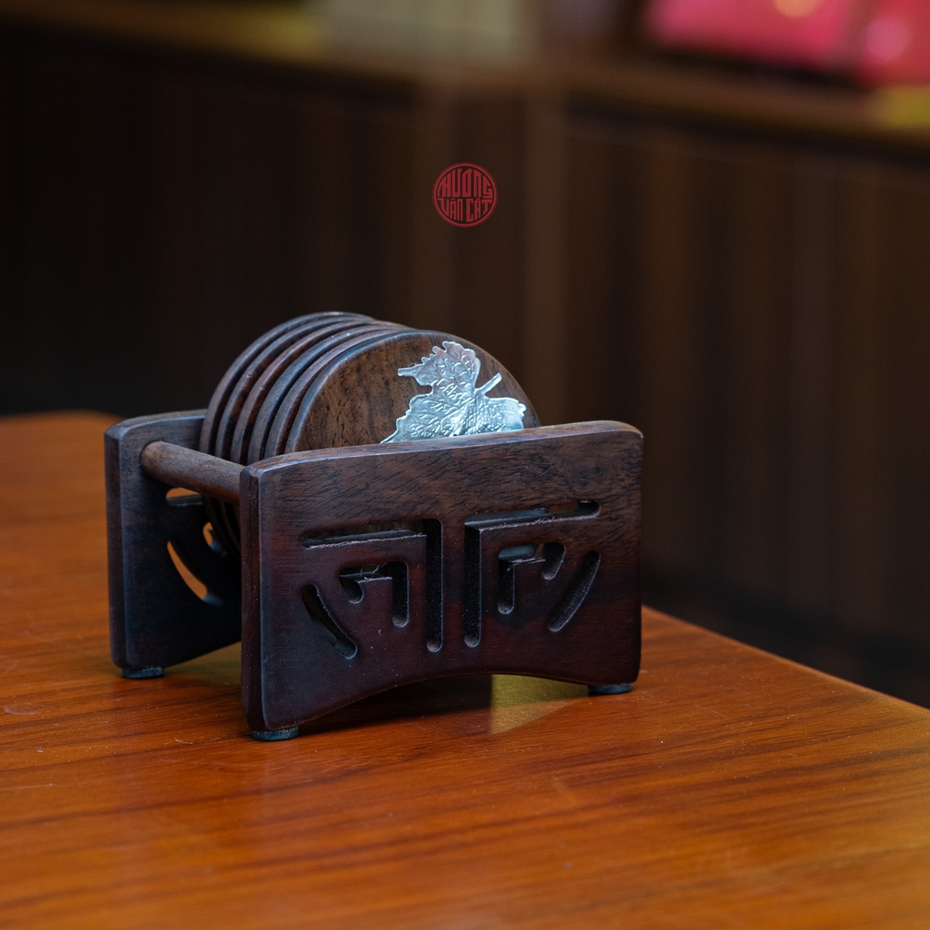 LÓT CHÉN TRÒN GỖ GỤ ĐÍNH LÁ INOX