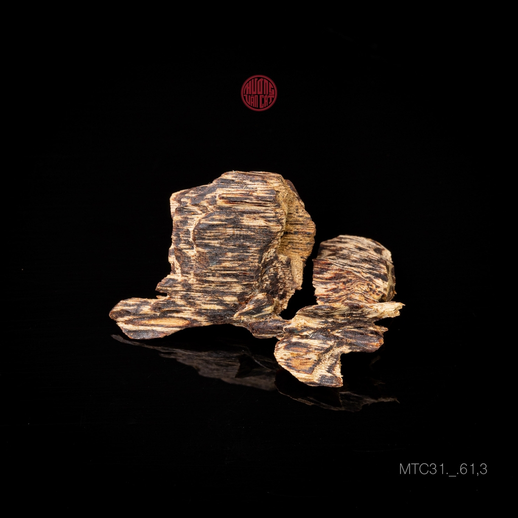 Mặt Trầm bông Khánh Hòa chìm nước ( 8,18g )