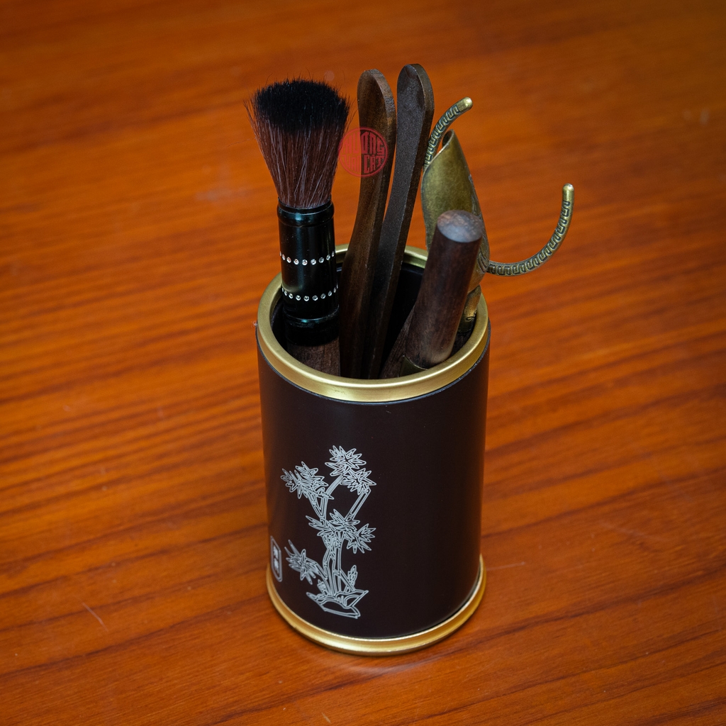 BỘ TRÀ CỤ NHIỀU MÓN HÌNH TRỤ KHẮC HOA TRÚC