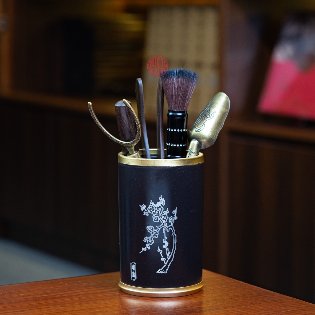 BỘ TRÀ CỤ NHIỀU MÓN HÌNH TRỤ KHẮC HOA MAI