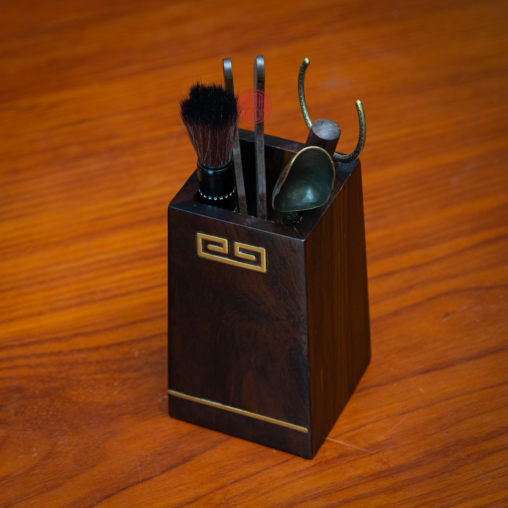 BỘ TRÀ CỤ NHIỀU MÓN HÌNH VUÔNG KHẮC HỒI VĂN