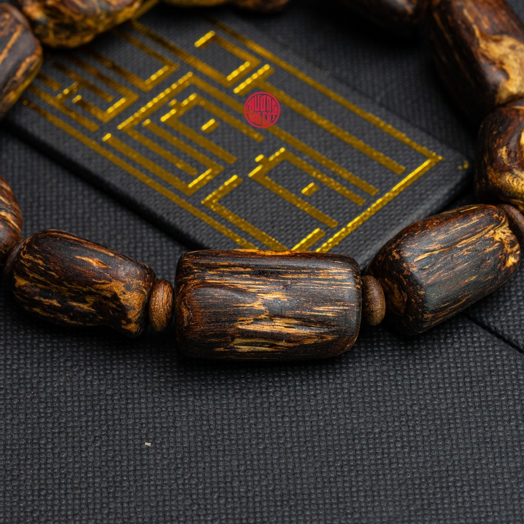 Vòng tay Trầm Hương cận chìm dạng hạt tự nhiên Hiếm ( size nam to )