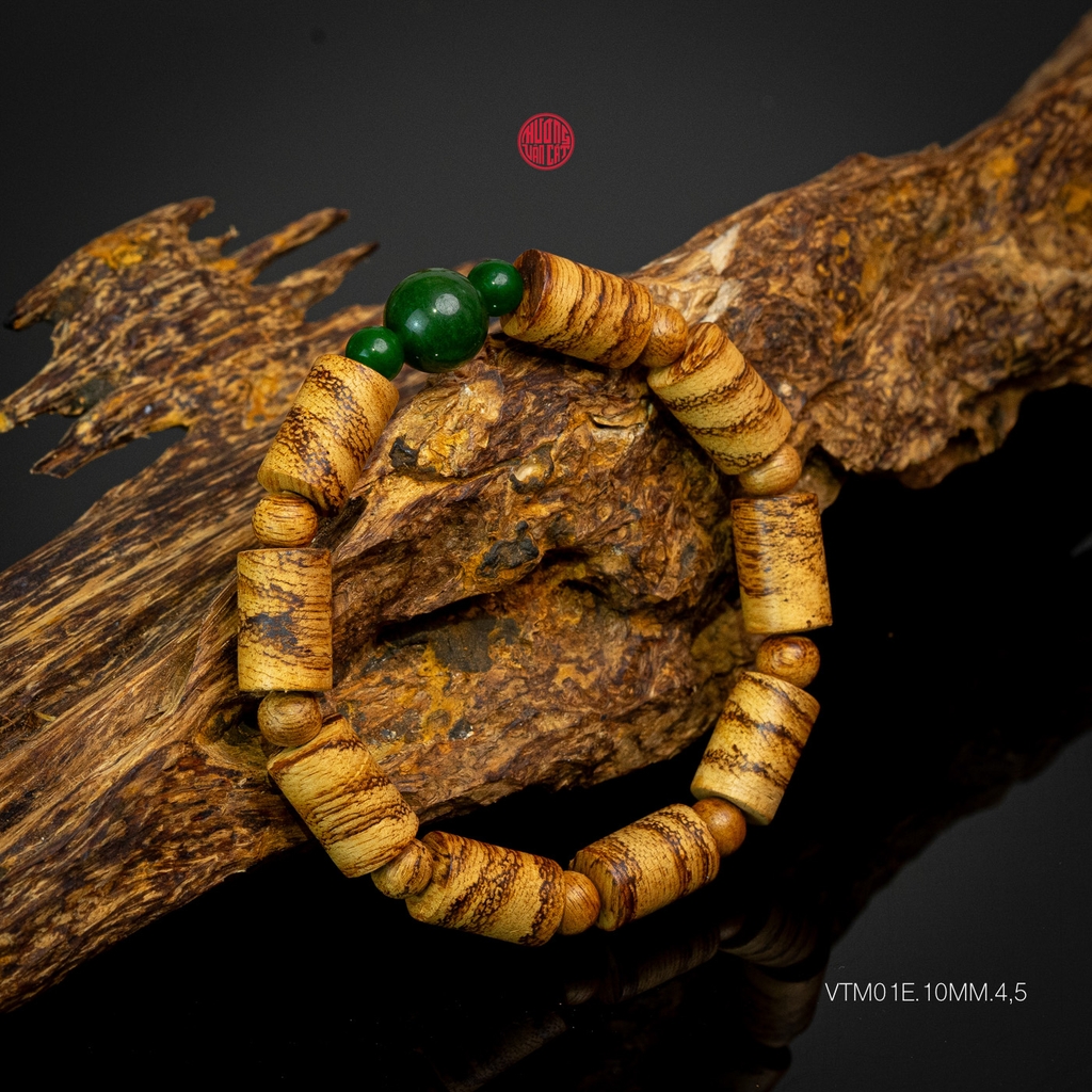 Vòng trầm hương trúc banh quầng 10 li mix cẩm thạch