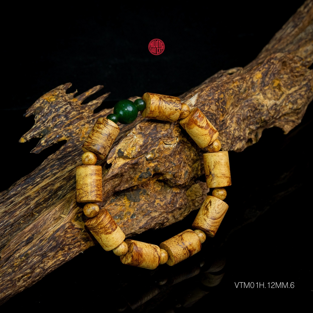 Vòng trầm hương trúc 12 li mix đá xanh