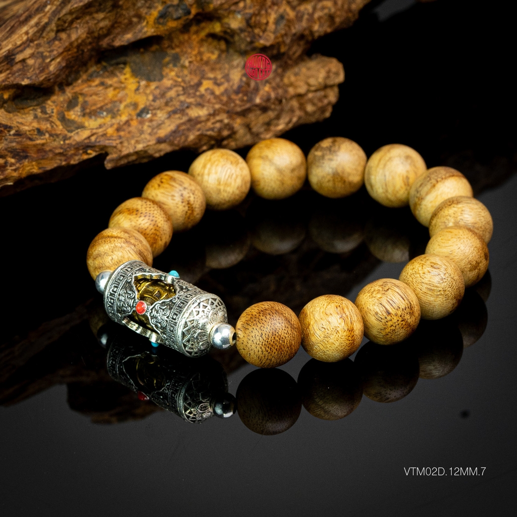 Vòng trầm hương banh già tròn 12 li mix charm Bạc