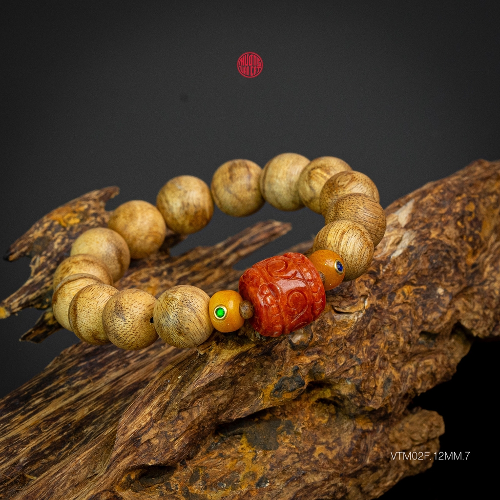 Vòng trầm hương banh già tròn 12 li mix đá đỏ