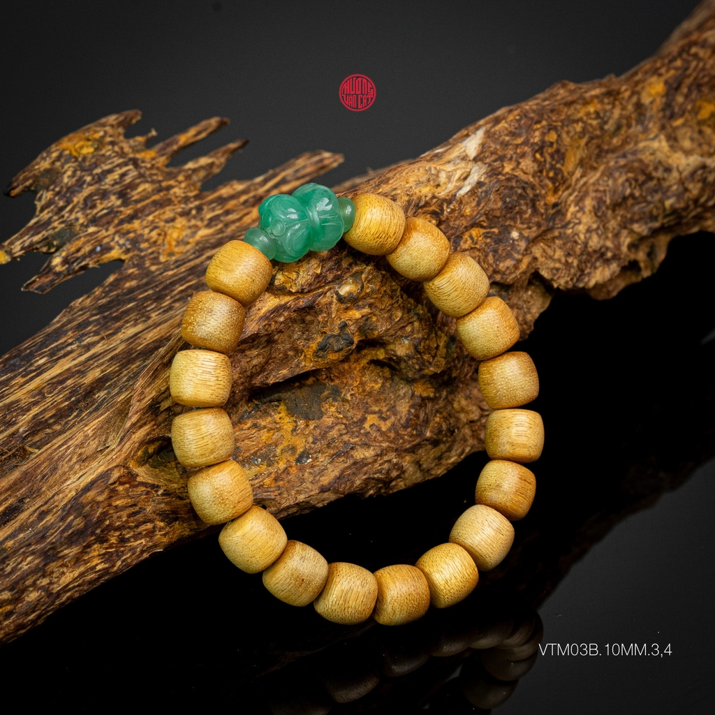 Vòng trầm hương lu thống 10 li mix ngọc đài sen xanh