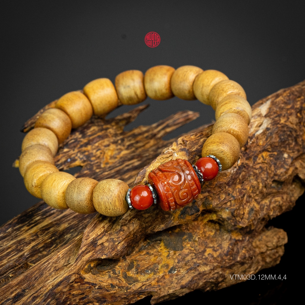 Vòng trầm hương lu thống 12 li mix đá lu thống đỏ