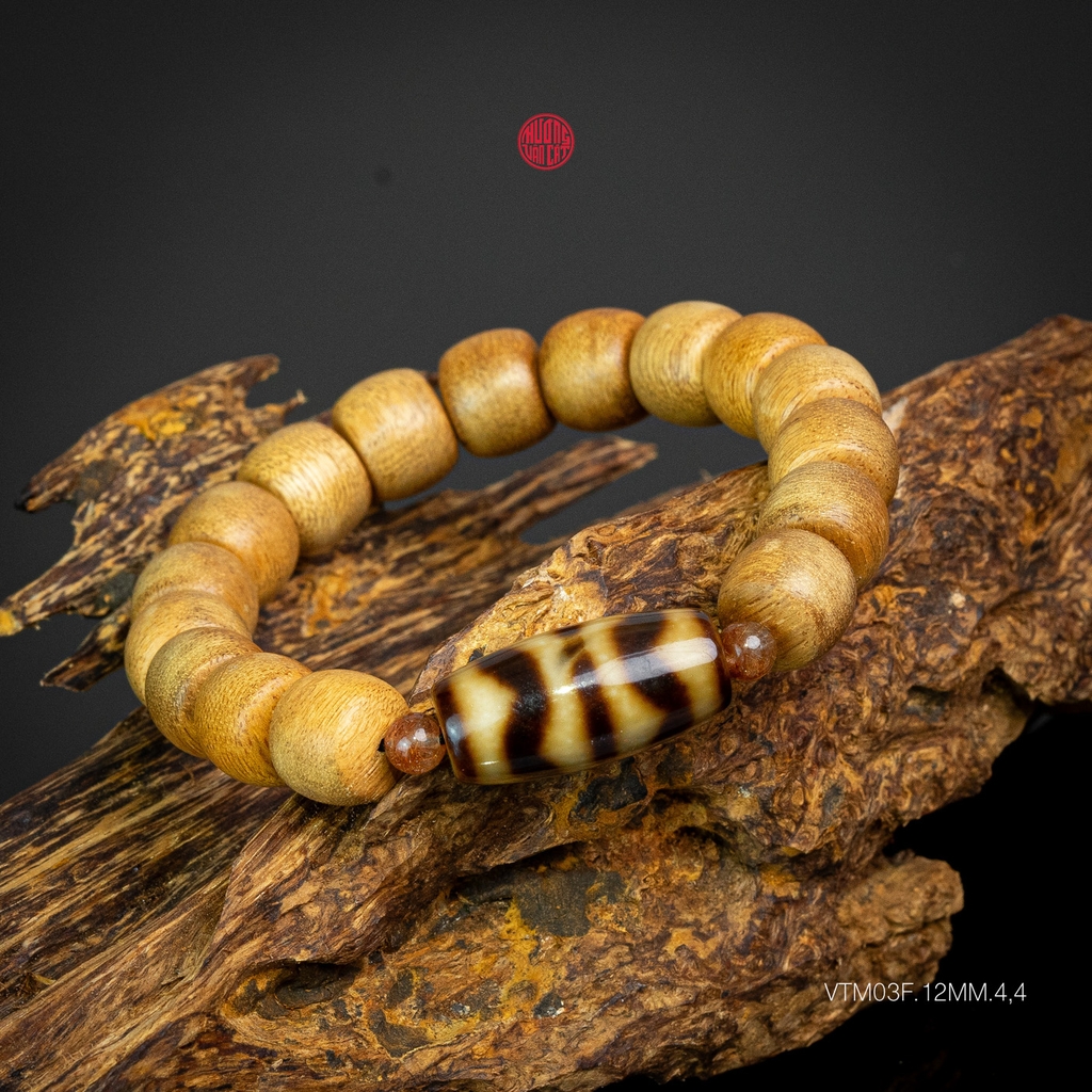 Vòng trầm hương lu thống 12 li mix đá Dzi