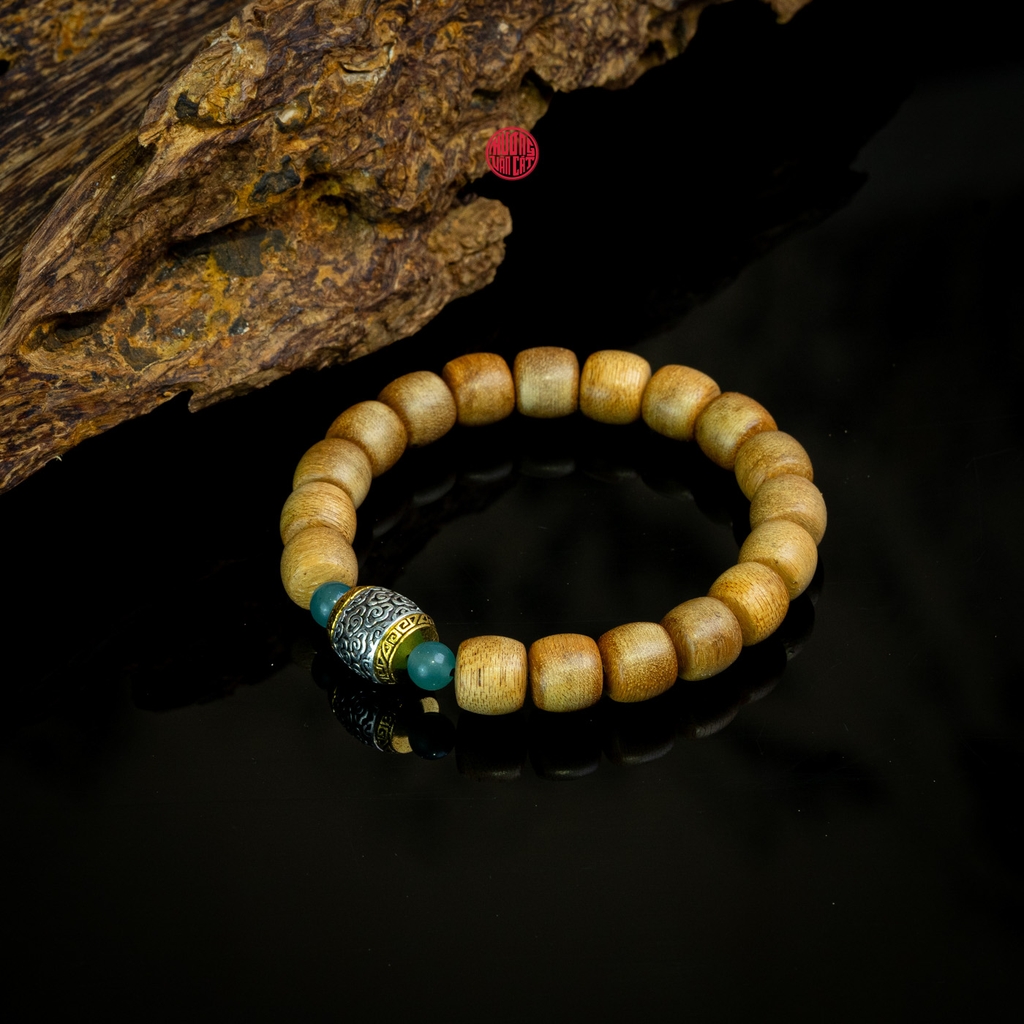 Vòng trầm hương tròn banh 10 li mix bạc