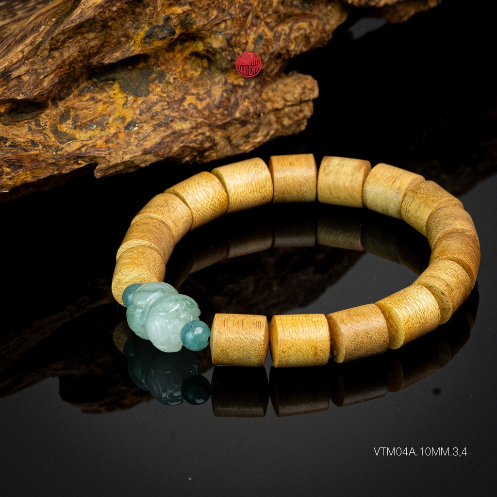 Vòng trầm hương trúc 10 li mix ngọc đài sen xanh