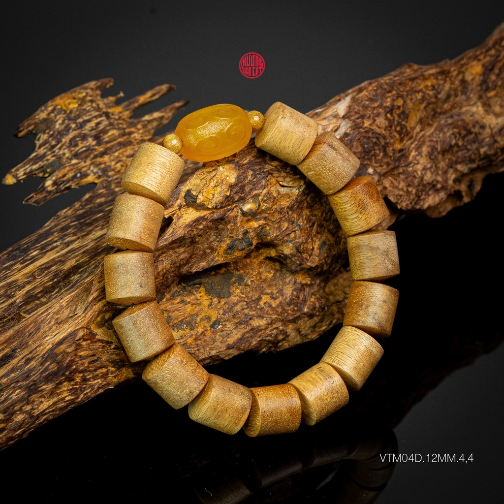 Vòng trầm hương trúc 12 li mix đá vàng