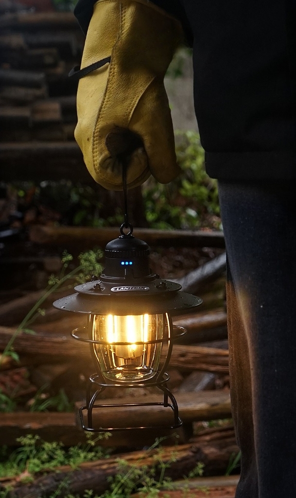 Đèn cắm trại chiếu sáng ngoài trời kiểu dáng cổ điển sang trọng sử dụng pin sạc nhiều chế độ sáng chống nước chính hãng