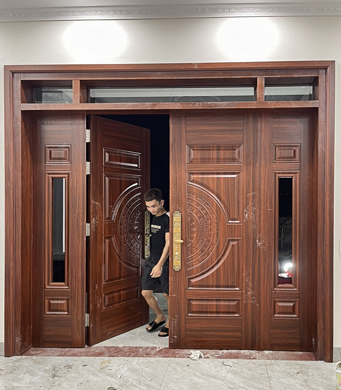 Cửa thép vân gỗ 4 cánh huỳnh trống đồng | Bảo Ngọc Doors