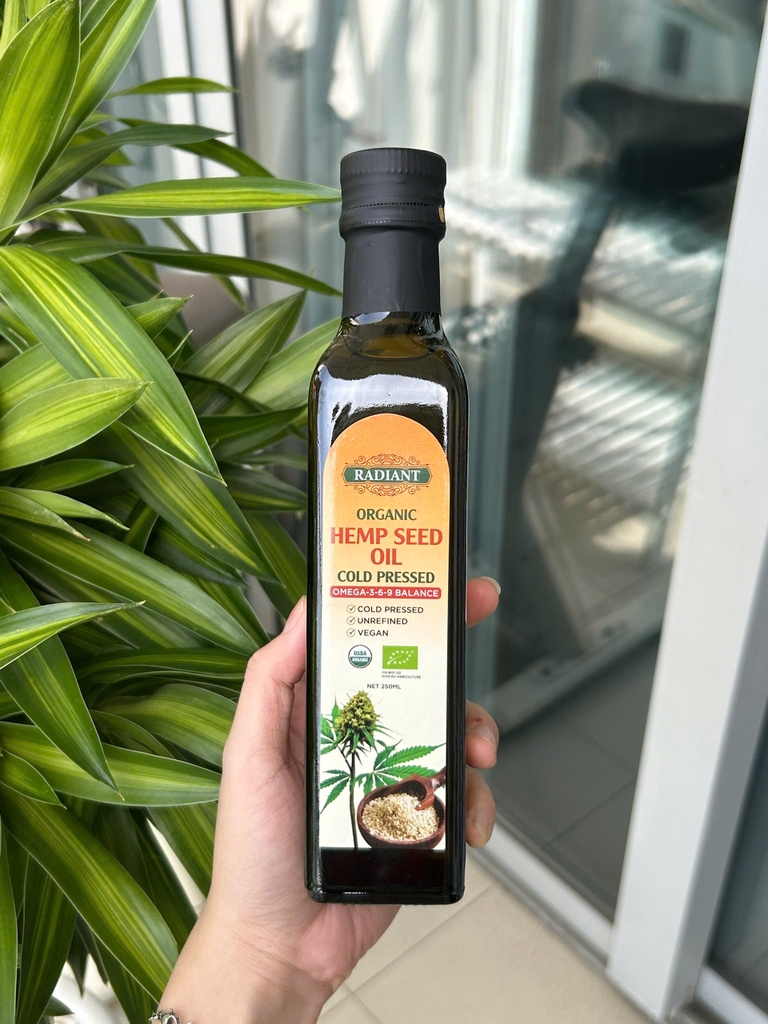 Radiant Dầu Gai dầu ép lạnh, hữu cơ thượng hạng 250ml