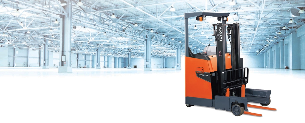 Xe nâng điện Toyota Multiway Reach Truck 8FBS