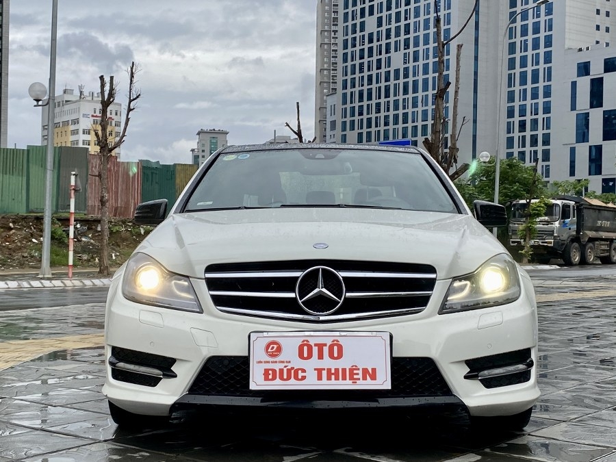 Cần bán xe Mercedes Benz C Class C300 AMG 2012