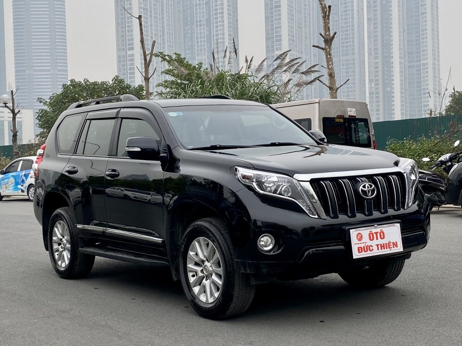 FileToyota Land Cruiser Prado 40 TXL 2016 25822184557jpg  Wikimedia  Commons