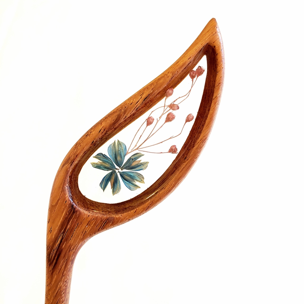 Trâm cài tóc gỗ - resin - HOA ĐUÔI THỎ