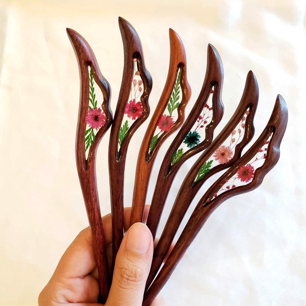 TRÂM CÀI TÓC GỖ RESIN - HOA NHIỀU CÁNH