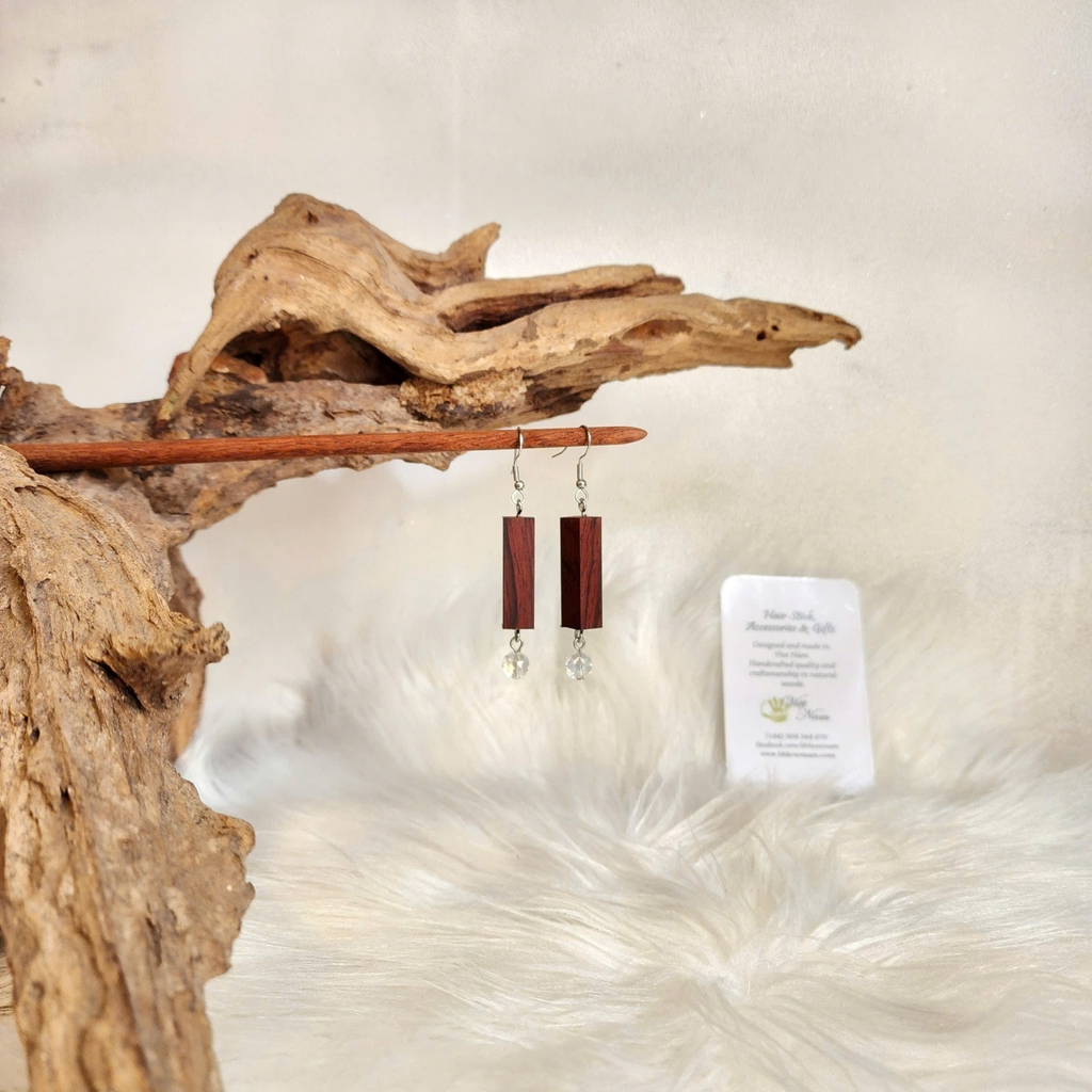 HOA TAI GỖ ĐÍNH HẠT ĐÁ 9