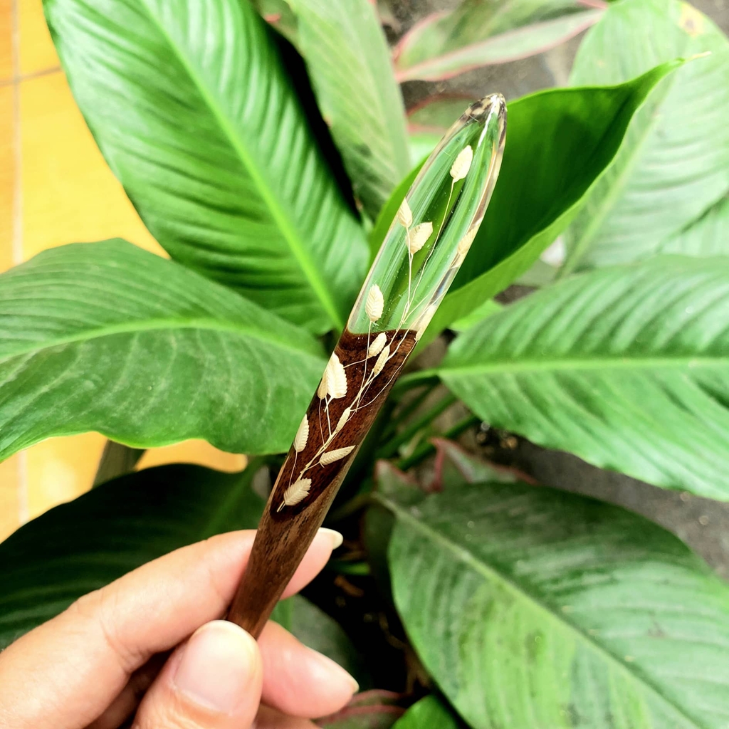 Trâm cài tóc gỗ- resin- Cỏ hạt mưa