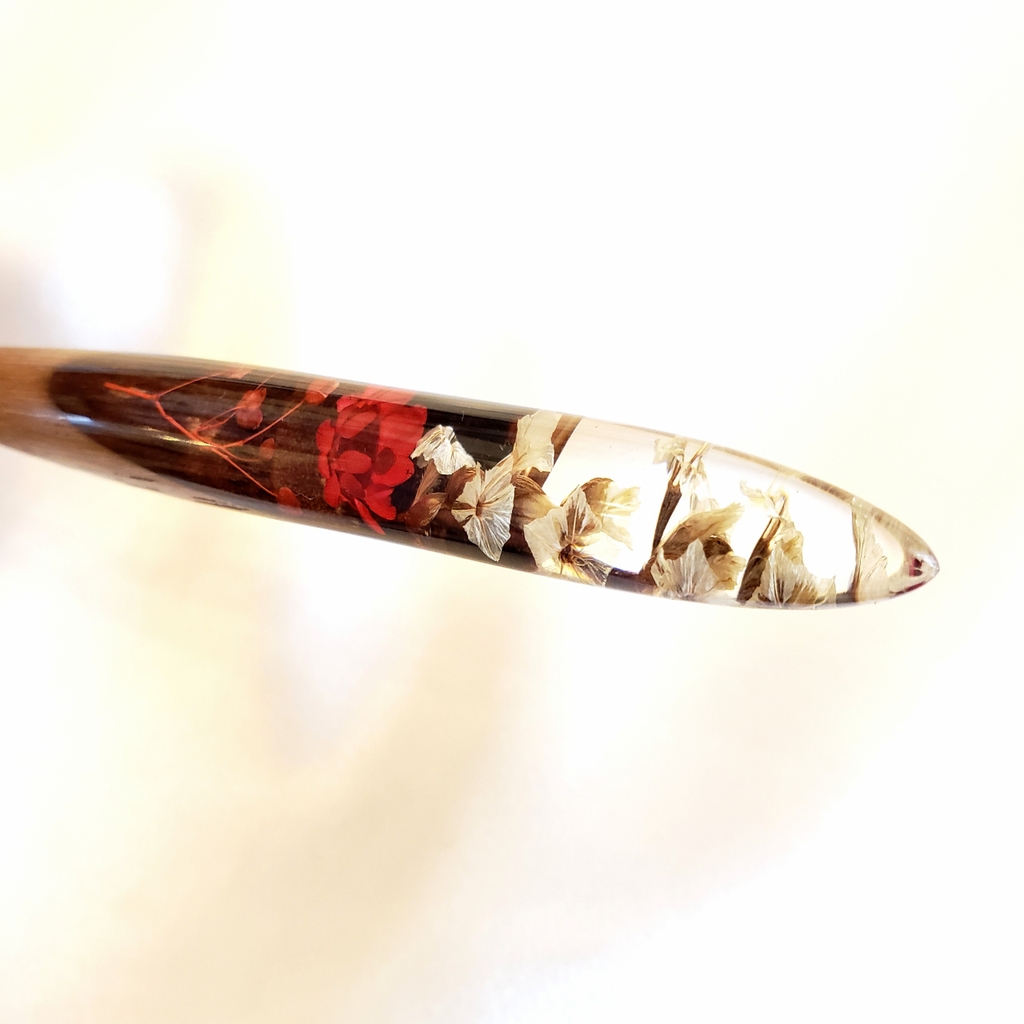 TRÂM CÀI TÓC GỖ- RESIN SNOWY ĐỎ & SAO 137