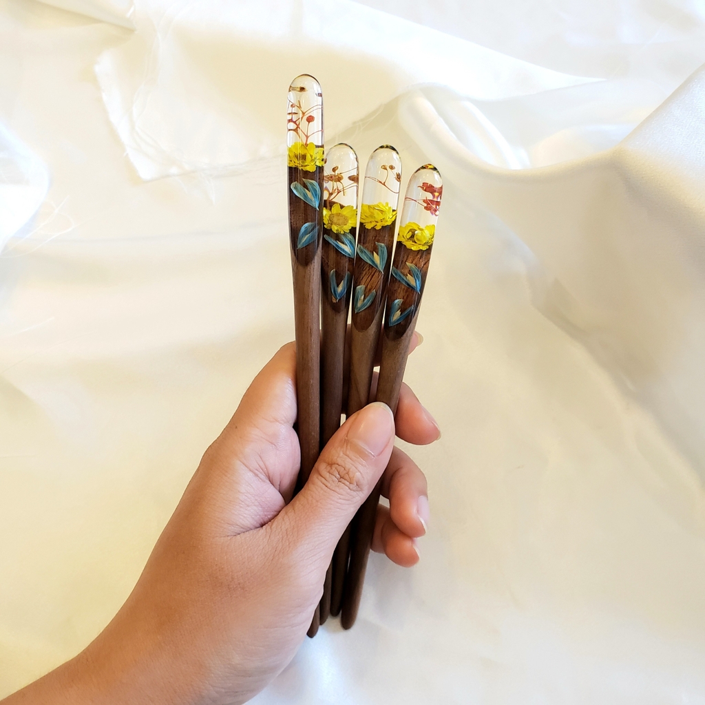 Trâm cài tóc gỗ- resin- hoa khô 92