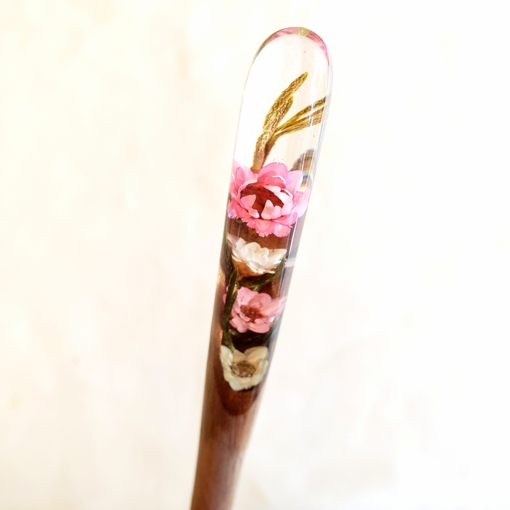 TRÂM CÀI TÓC GỖ RESIN - MIX 124
