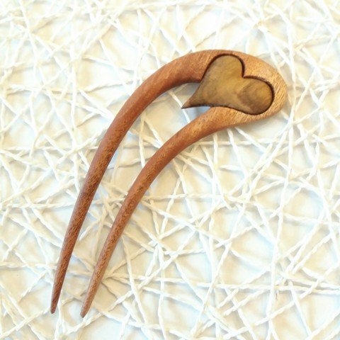 Trâm gỗ Heart hai que (2)