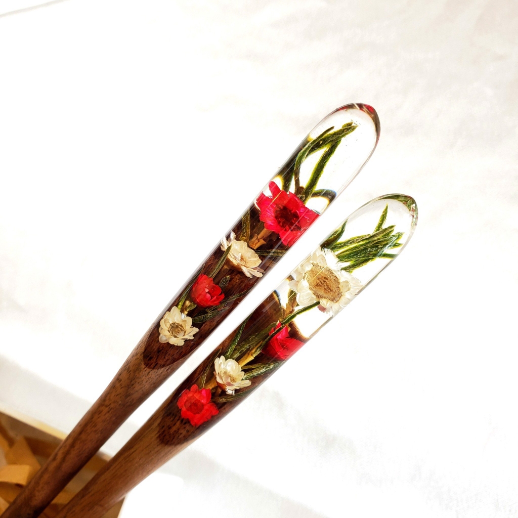 TRÂM CÀI TÓC GỖ RESIN - MIX 124