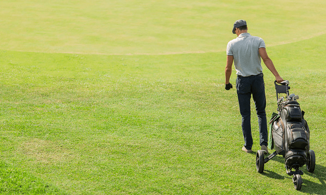 Nguyên nhân và cách điều trị đau khuỷu tay của người chơi golf