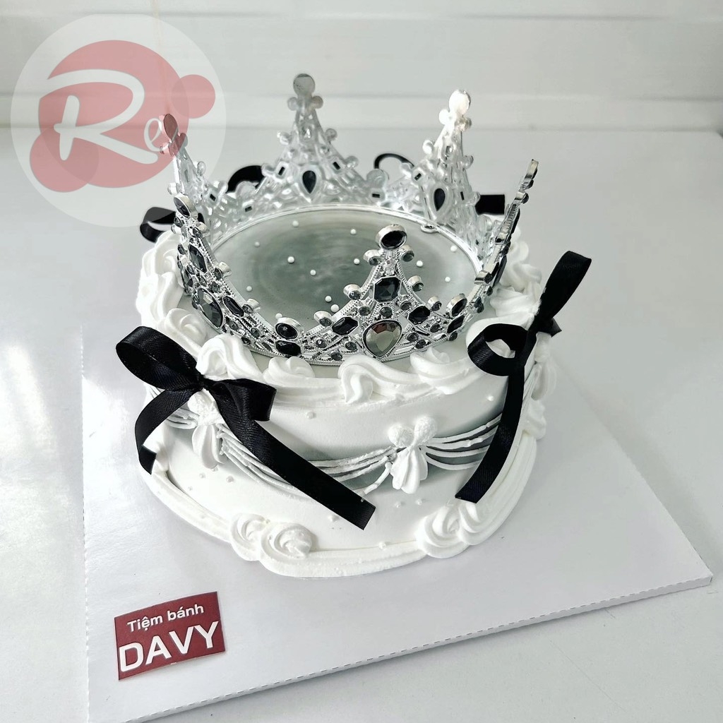 Vương miện đá đen - Bạc (Nhựa)