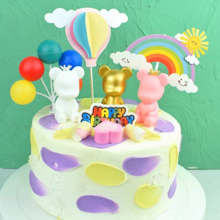 Gấu bearbrick - Vàng