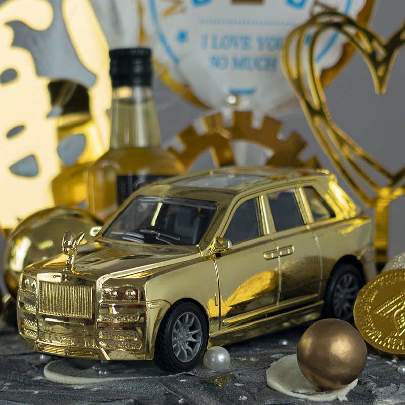 Xe Roll-Royce - Vàng