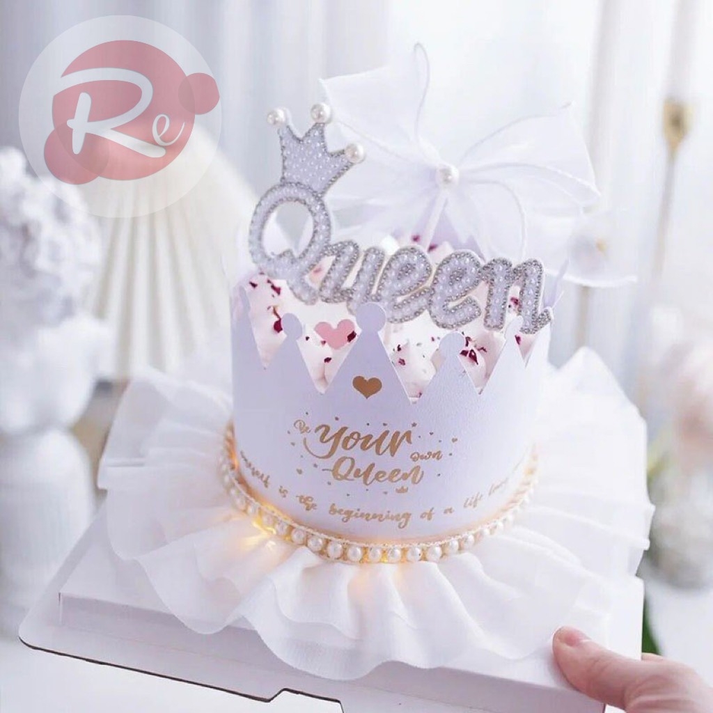 Que cắm chữ Queen