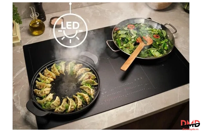 Máy hút mùi âm tủ Electrolux ECP7311GB