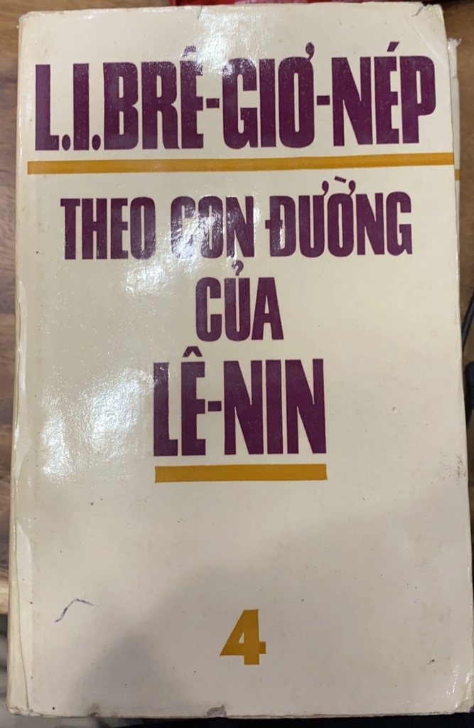 Theo Con Đường Của Lê Nin, Tập 4