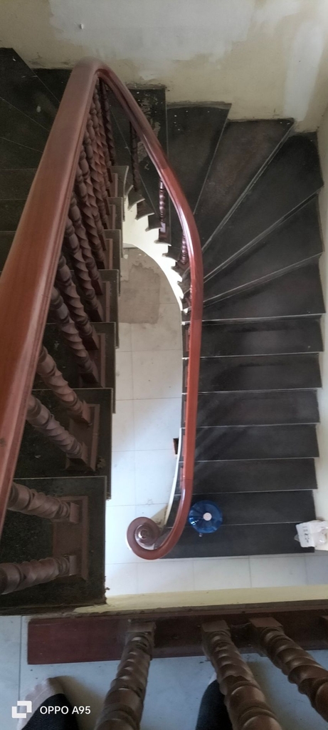 BIỆT THỰ 2 TẦNG - TÂN YÊN, TRUNG HÒA - 152M² - Ô TÔ VÀO SÂN - CHỈ CẦN SƠN LẠI LÀ MỚI - GIÁ 4.86 TỶ