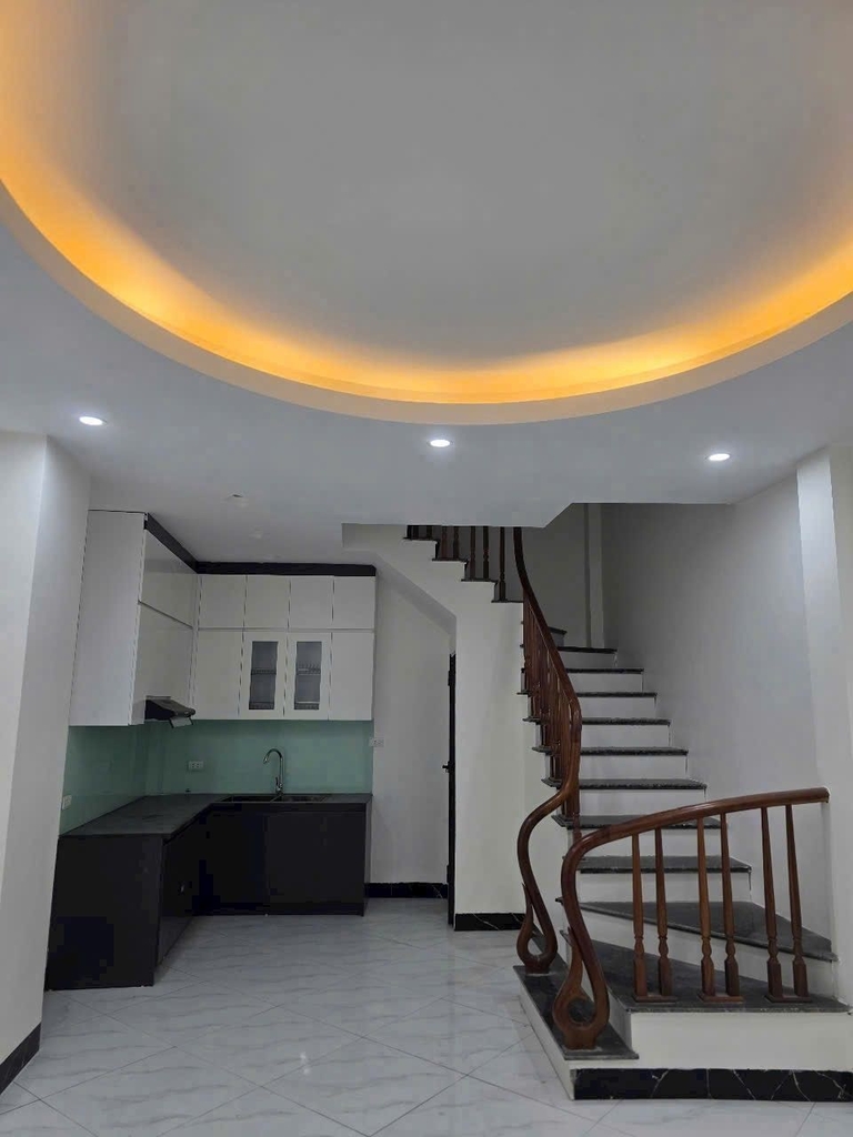 NHÀ 4 TẦNG MỚI LÔ GÓC - PHƯỢNG NGHĨA, PHỤNG CHÂU - NGÕ Ô TÔ ĐỖ CỬA - 3 PHÒNG NGỦ - Ở NGAY - 3.35 TỶ