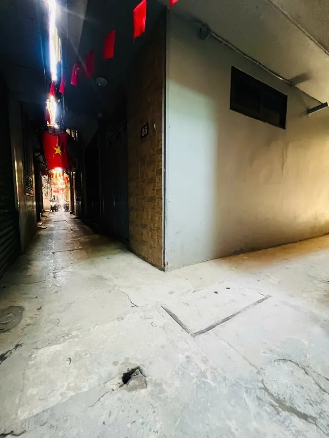 Bán Gấp Nhà 6 Tầng Pháo Đài Láng 18m², Ngõ Thông Nguyễn Chí Thanh – Full Nội Thất